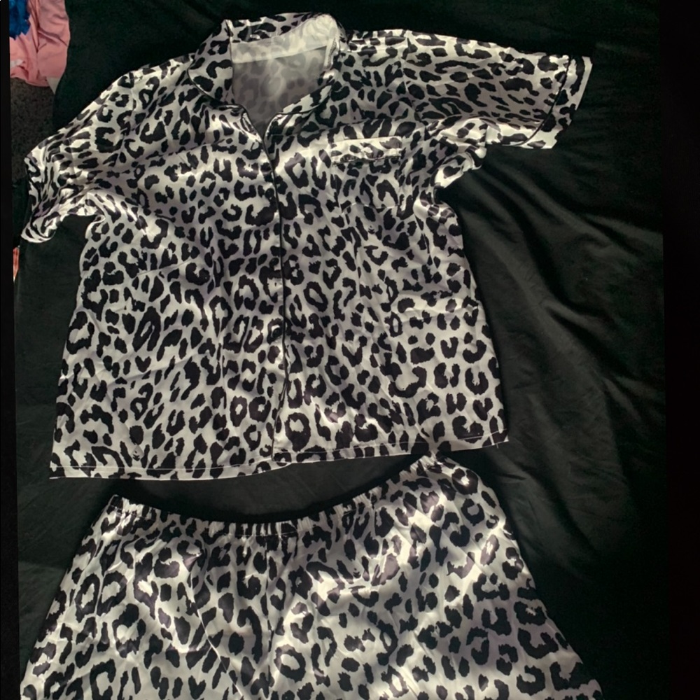 NWOT Silky pajama set
